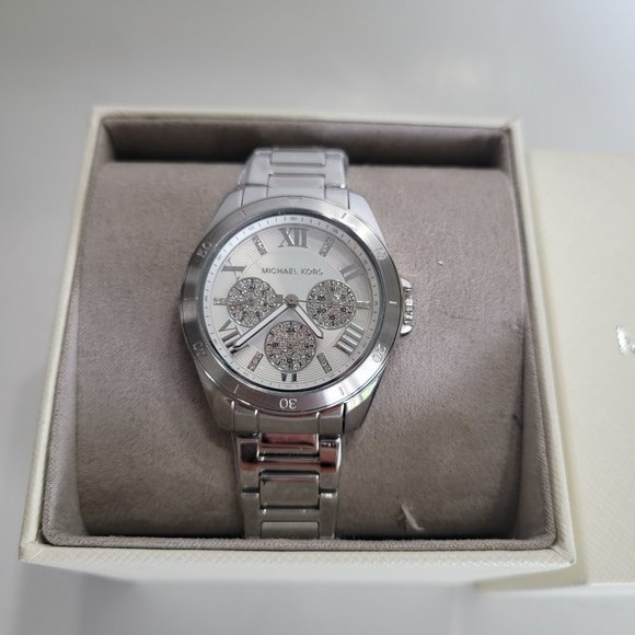 Michael Kors Womens MK7263 Bradshaw Stainless Steel Chronograph Watch - Picture 4 of 11